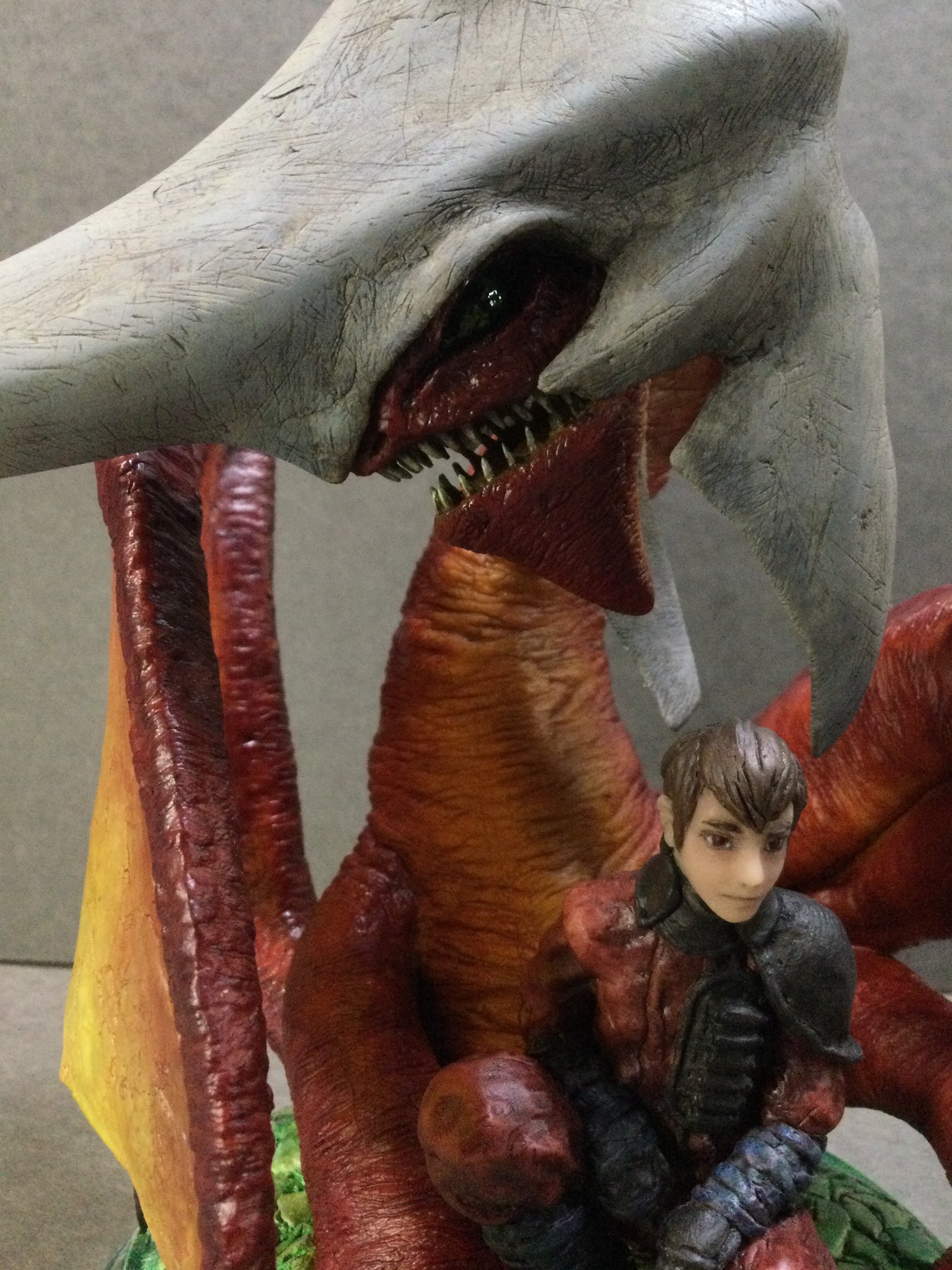 Panzer Dragoon Legacy Edge and Dragon Sculpture
